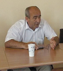 gata-si-cu-cainii