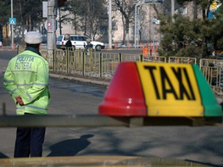 taxi-400x300-ciprian-sterian