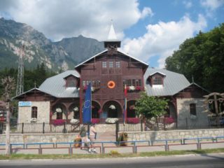 casa_de_cultura-busteni